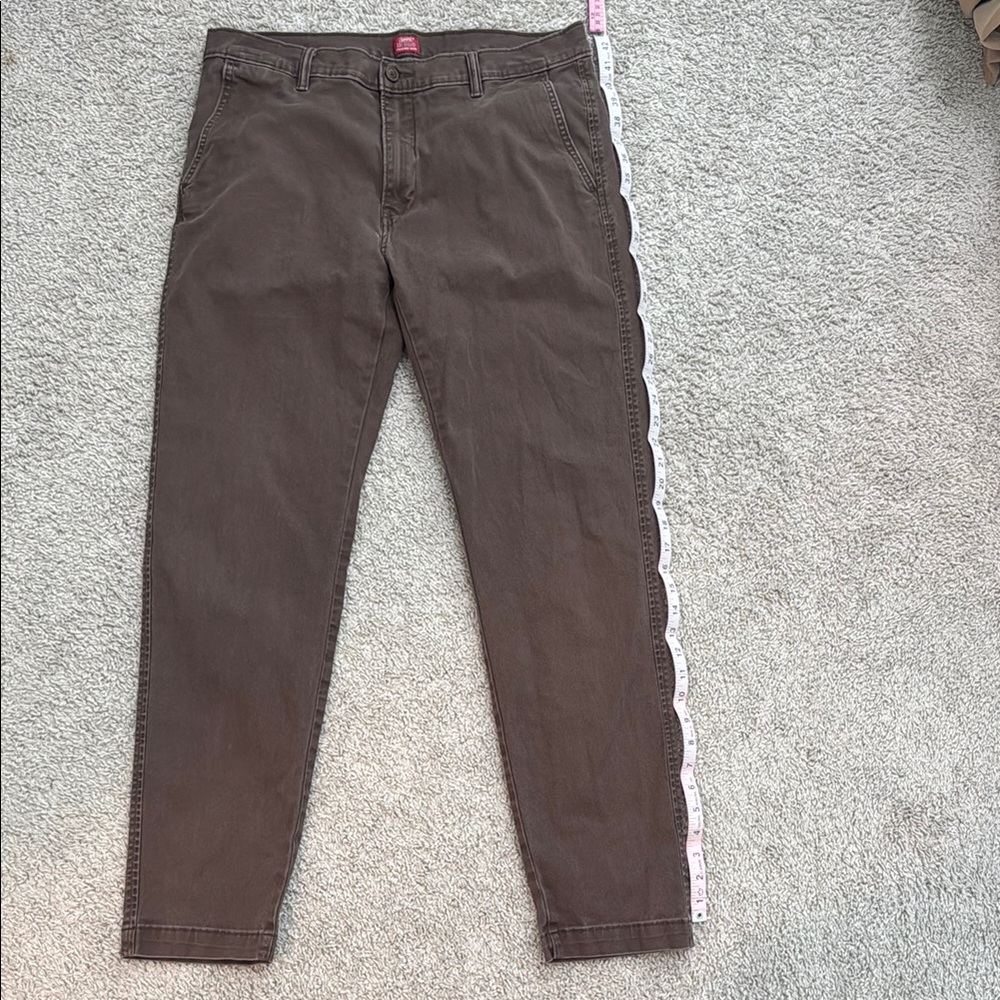 Levi's Brown Chinos with Straight Leg and Cotton Blend